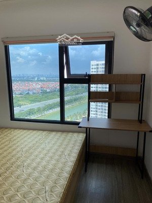 cần tiền bán nhanh căn 3pn2wc rẻ nhất thị trường. giá 4ty8. toà s2.18, tầng trung. view thoáng vhop