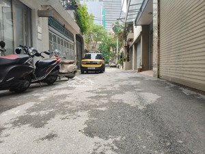 ngõ đẹp nhất văn cao! 2 oto tránh, 2 thoáng trước sau, vừa ở vừa kd, đang cho thuê 50tr/tháng