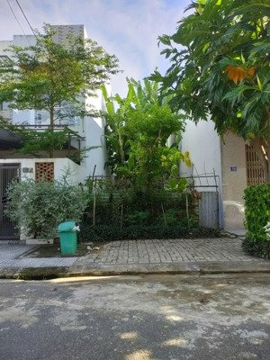 chính chủ cần bán lô đất mt bàu cầu 9, thuộc hoà xuân giá đầu tư