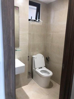 bán 2pn2wc opal skyline, 65m2, chủ kẹt bán bớt lộc 50 triệu còn 2 tỷ giá chốt tháng 10