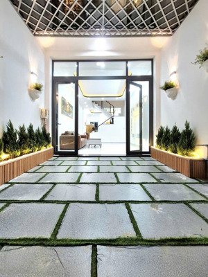 bán nhà hxh chính chủ, huỳnh tấn phát, q7 , 3 tầng - 61m2 - 7,49 tỷ.