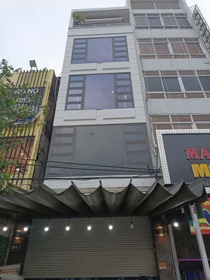 chính chủ cho thuê tòa nhà 5 tầng hơn 400m2, mặt tiền cực vip đồng đen tân bình