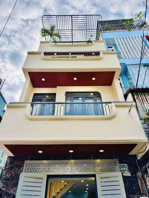 siêu phẩm nhà hẻm 8m quang trung , phường 11 , diện tích: 4.6m x 9m 3 lầu 4pn 5wc 6,9 tỷ