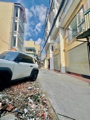 phú diễn nhà 6 tầng - thang máy -36.1m-ô tô chạy qua -giá 9.55 tỷ