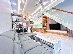 mua 1 căn được 2 căn - nhà mới ở ngay - 104,8m2 - ngang 5m - quận 7