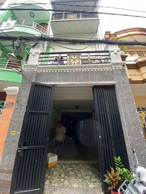 chính chủ cần bán căn nhà lạc long quân - p9 - tân bình - 104m2 - 9.5 tỷ