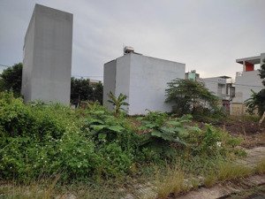 2.97 tỷ - ngộp bank - 53m2 phân lô - đường nhựa 8m - khu dân cư - trung tâm q9 - đông tăng long