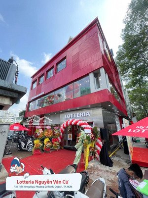 cho thuê nhà mặt phố nguyễn văn cừ, mt 18, dt 440m2, long biên, hà nội