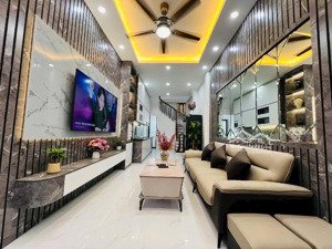 cầu am , hà đông 35m , 5 tầng , nhỉnh 7 tỷ