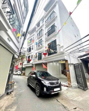 bán nhà đường 32- lai xá- trịnh văn bô- phú diễn ô tô đỗ cửa 32m2 5n gần tàu điện