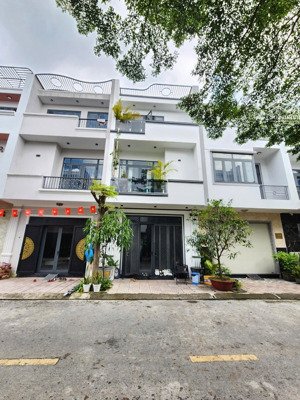 3.99 tỷ/ bán nhà 1t2l hoàn công cách vòng xoay an phú 1km, p.an phú, tp.thuận an