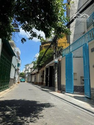 bán nhà mới hxh 405/ trường chinh - trương công định dt: 4x13m [vuông vức] - 4 tầng. giá 8.5 tỷ