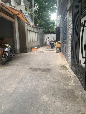 hàng hiếm hẻm 5m, diện tích: 5x16m hẻm vườn lài_p.phú thọ hoà, cấp 4, giá: 7.9 tỷ tl