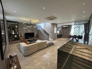 bán shophouse dragon village, full nội thất 10,4 tỷ, 105m2, ngang 7m, kế góc, trục đường chính