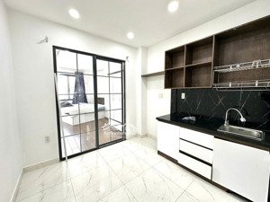 đầu tháng trống ra phòng hiện đại full nội thất ngay vạn kiếp