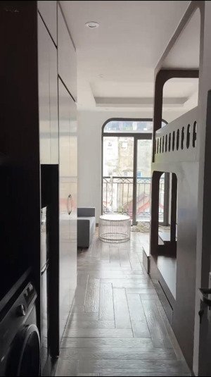 16tỷ - siêu phẩm hoàng cầu tòa nhà 49m*7 tầng thang máy 13 phòng khép kín dòng tiền khủng!