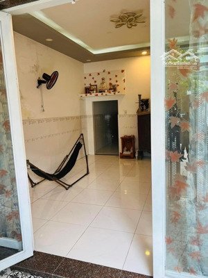 nhà củ nát nở hậu (4,5/8,5x29), hẻm oto cửa, nhơn đức, chỉ nhỉnh 5tỉ