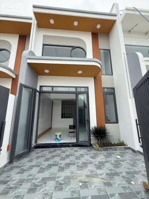  CĂN GÁC LỬNG CUỐI CÙNG – TRUNG TÂM PHƯỜNG MỚI 