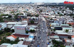 lô biệt thự sẵn nhà mặt tiền sông sài gòn, đường xe tải lớn, ngang 10m,chỉ 18tr/m2