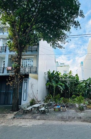 bán lỗ lô đất đẹp không cống tụ, dt 5x24(120m2) giá 4t950 tỷ gần trường duy nhất 1 nền.