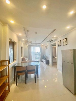 cho thuê căn hộ 2pn 2wc 70m2 full nội thất, ban công trống đầu tháng này