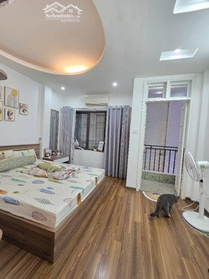 bán nhà ngõ láng hạ 47m2, 5 tầng, mt 4m giá 13 tỷ