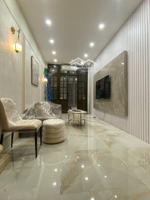 bán nhà tây tựu, dt 30m2, 4t, mt 3,8m, giá chào hơn 5 tỷ, có thương lượng, đủ công năng,