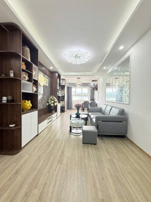 cần tiền bán nhanh căn hộ chung cư full nội thất tại khu đô thị thanh hà-hà đông