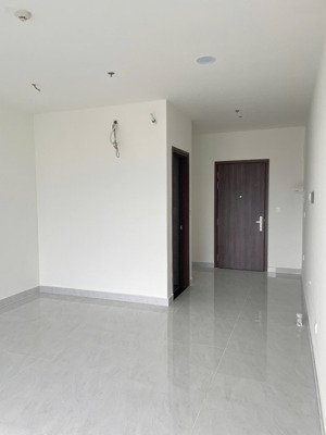 cho thuê căn hộ 35m2 có rèm, máy lạnh chỉ 7 triệu/tháng. tại sunrise riverside. lh: 