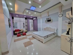 chính chủ cho thuê căn hộ khu vực chùa láng, nguyễn chí thanh lh: 