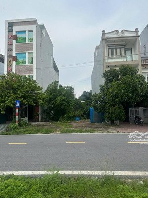 quỹ đất độc quyền khu la gián ngay ngã tư lục quân, diện tích 110m2, mặt tiền 5,5m.