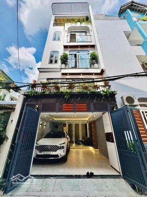 cần tiền bán gấp căn đường thảo điền, p. thảo điền, quận 2.giá 3tỷ890.đang cho thuê 24 triệu/thág