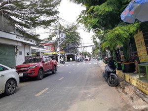 bán căn hộ dịch vụ gần đ. lâm văn bền dòng tiền 18tr q.7 giá 7,48 tỷ