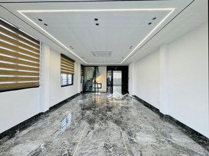 bán nhà mạc thái tổ! ngõ thông, 2 ô tô tránh, vỉa hè, ra phố vài bước, 6 tầng mới đẹp, gara, 63m2.