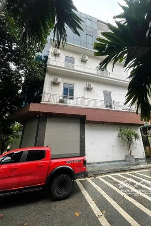 nhà đẹp lĩnh nam- hoàng mai hn lô góc- 3 thoáng - phân lô - ôtô tránh - xe công đỗ trước nhà .