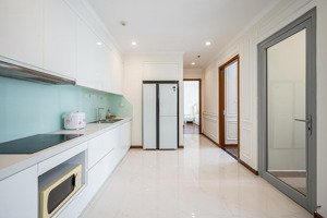 cho thuê với giá chỉ 31 triệu 2pn, 2wc, 79.1m2, nhìn tầng cao, full tiện ích. vinhomes central park