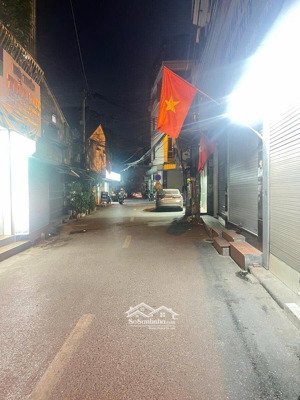 cần bán nhà mặt phố ô tô, kinh doanh giáp bát, hoàng mai: 42 m, 4 tầng, mặt tiền ..3,5 giá1...15 tỷ