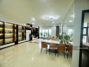 chính chủ bán căn 3 ngủ 108m2 c14 bộ công an-tố hữu, ban công đông nam, giá 8.2 tỷ. lh 