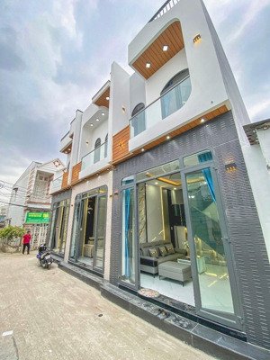 tin chuẩn 100%! nhà lê thánh tôn 67m2/3tỷ2 sổ hồng riêng chính chủ. hợp đồng cho thuê 29tr/1th