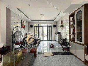 bán nhà ngang 5m, hoàn công, có nội thất, kdc gần đường chợ đông đô 200m, p.an phú, tp.thuận an