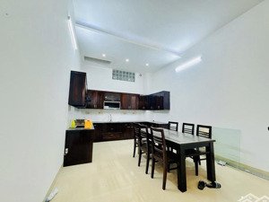 bá.n nhà siêu đẹp, sổ đẹp phân lô, giáp kđt kiểu mẫu linh đàm