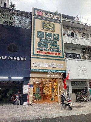 chính chủ - cho thuê nhà mặt tiền 170 trần hưng đạo, quận 1 - dt 4x20m, trệt lầu, giá rẻ 7x