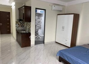 bán tòa ccmn phạm văn đồng 110m2, 8t, 20 phòng vip, ngõ thông 7 chỗ vào nhà, vài bước ra phố lớn