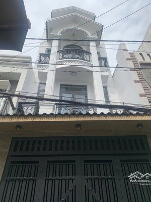 hơn 7 tỷ - nhà mới - trệt 2 lầu sân thượng - hẻm xe hơi.