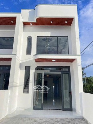 chủ ngộp bán lỗ nhà gác lửng 3 phòng ngủ y hình mới xây gần tt biên hoà