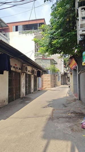 (giá tốt) 33.2m2 nhà c4 mai động