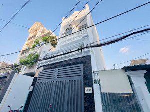 bán nhà mới shr hẻm thông xe hơi hiệp thành 45