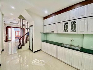 bán nhà riêng phố yên lộ, tổ 10 yên nghĩa (k quy hoạch),34m 2x5pn, 10m oto đỗ tránh - giá 6.9 tỷ