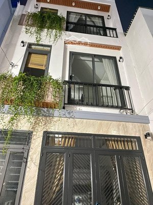 chủ thiện chí bán nhà nguyễn thượng hiền, p5, phú nhuận, giá 3tỷ990 dt 82,8m2, hđ thuê 22tr/th