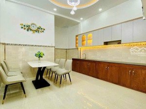 bán gấp nhà mặt tiền ngay chợ bờ ngựa nhà 1 lầu (4x25m) đang cho thuê 17tr/tháng